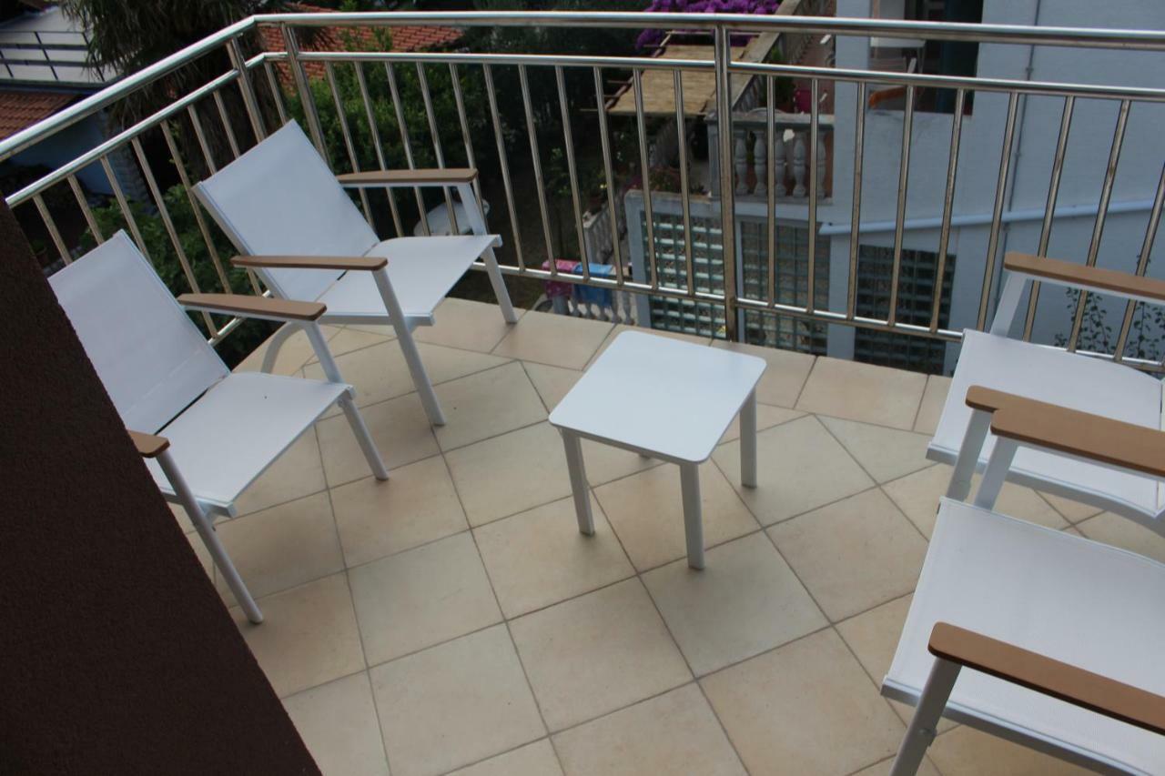 Apartments Helena Бибинє Екстер'єр фото