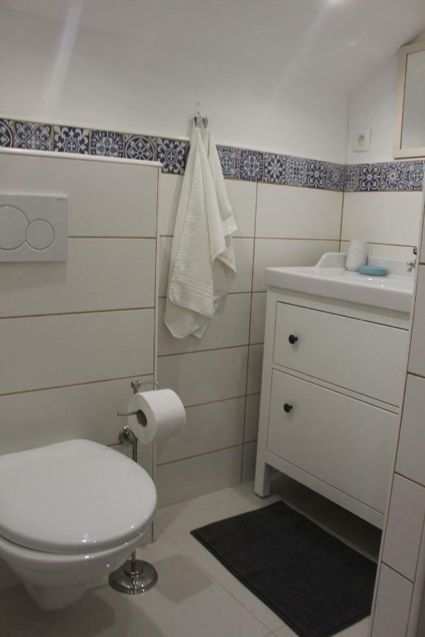 Apartments Helena Бибинє Екстер'єр фото